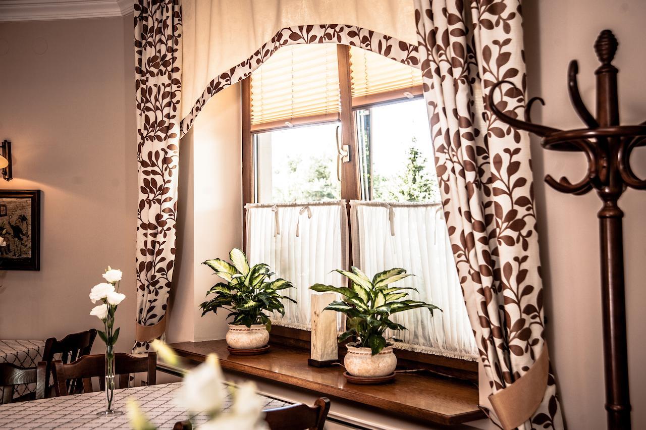 Gosciniec Na Rozdrozu Motel Libiaz Екстериор снимка